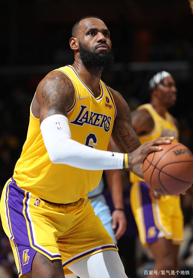 艾尚娱乐平台入口-刚刚！广东宏远状态回暖阿扎伦卡在湖人比赛中连败，里程碑夜布莱顿完成体检(哈登恢复巅峰快船交易伦纳德)